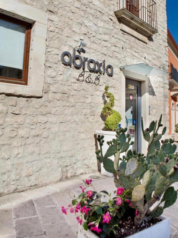 Abraxia Bed & Breakfast 3*
