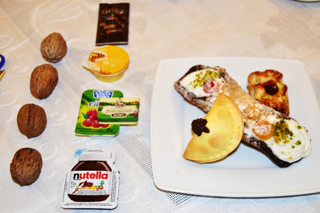 Bed & Breakfast Abraxia 3*